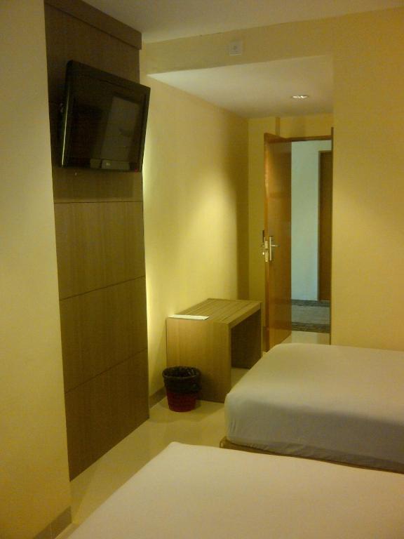 Amans Hotel Ambon Cameră foto